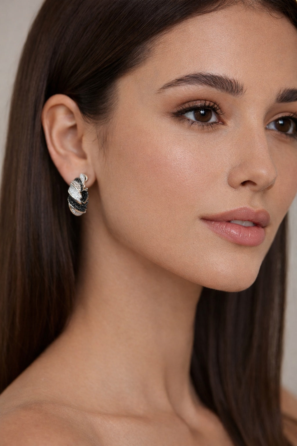 Twisted Hoops - Miora