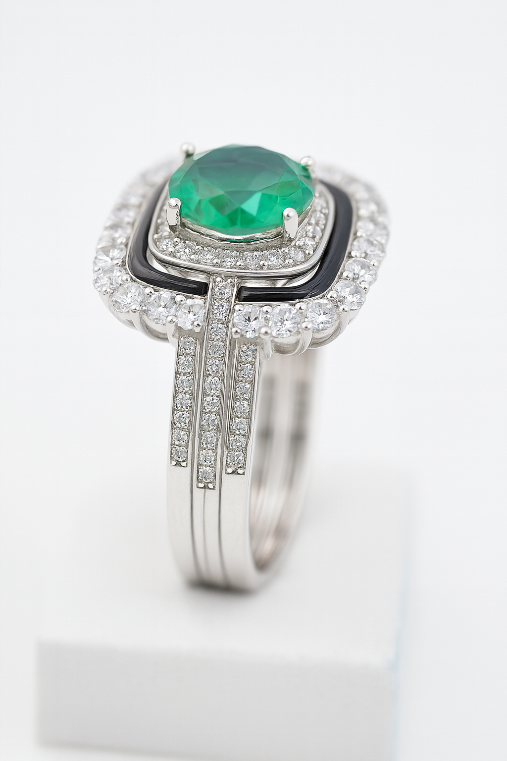 Women Elegant Emerald Green Stone Ring with Black Enamel & CZ
