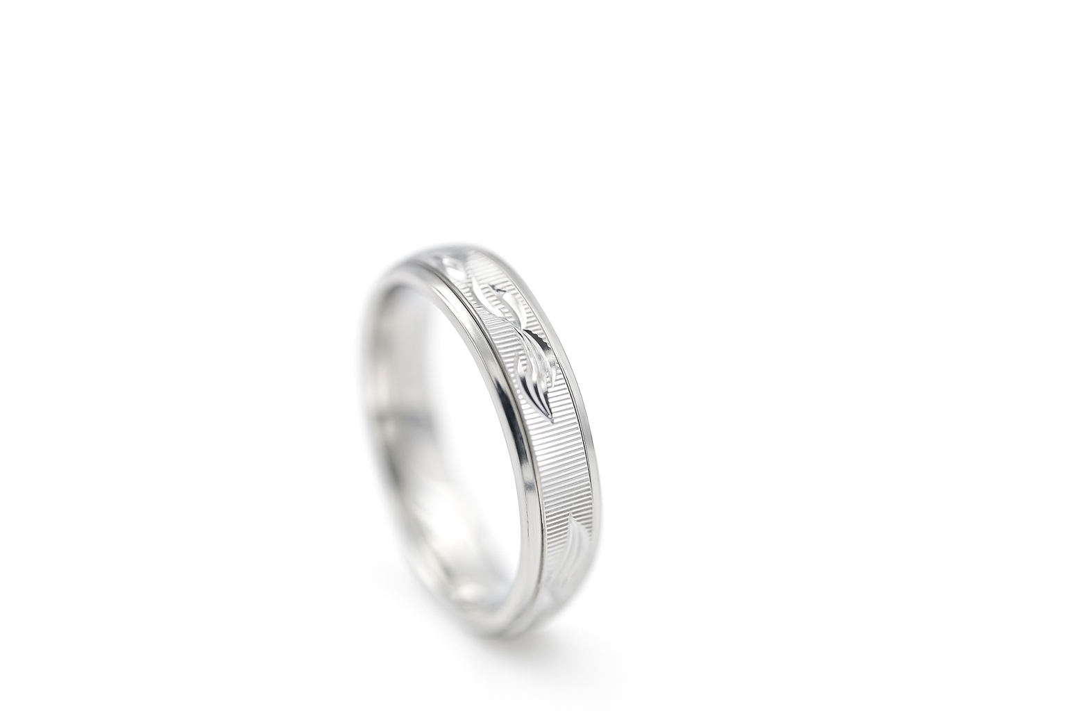 Silver Engraved Pattern Classic Band Ring | Timeless Unisex Design