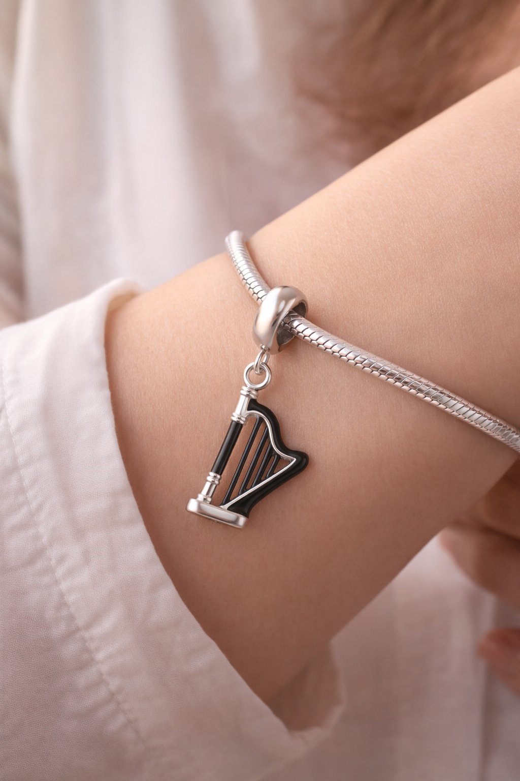 Harp charm - MIO20250348, MIO20250349