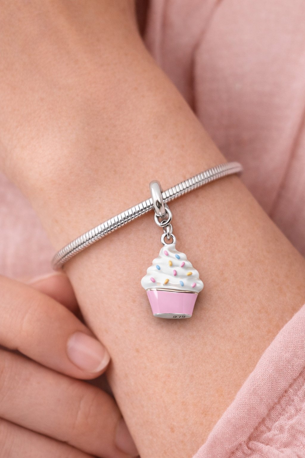 Dot Cupcakes - MIO20260060
