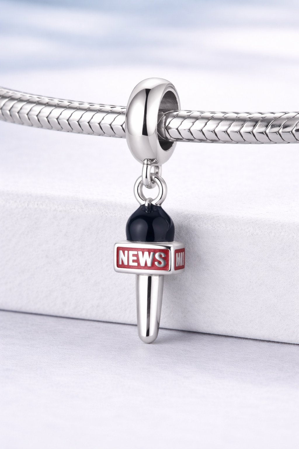Press Manifestation Charm - MIO20250593
