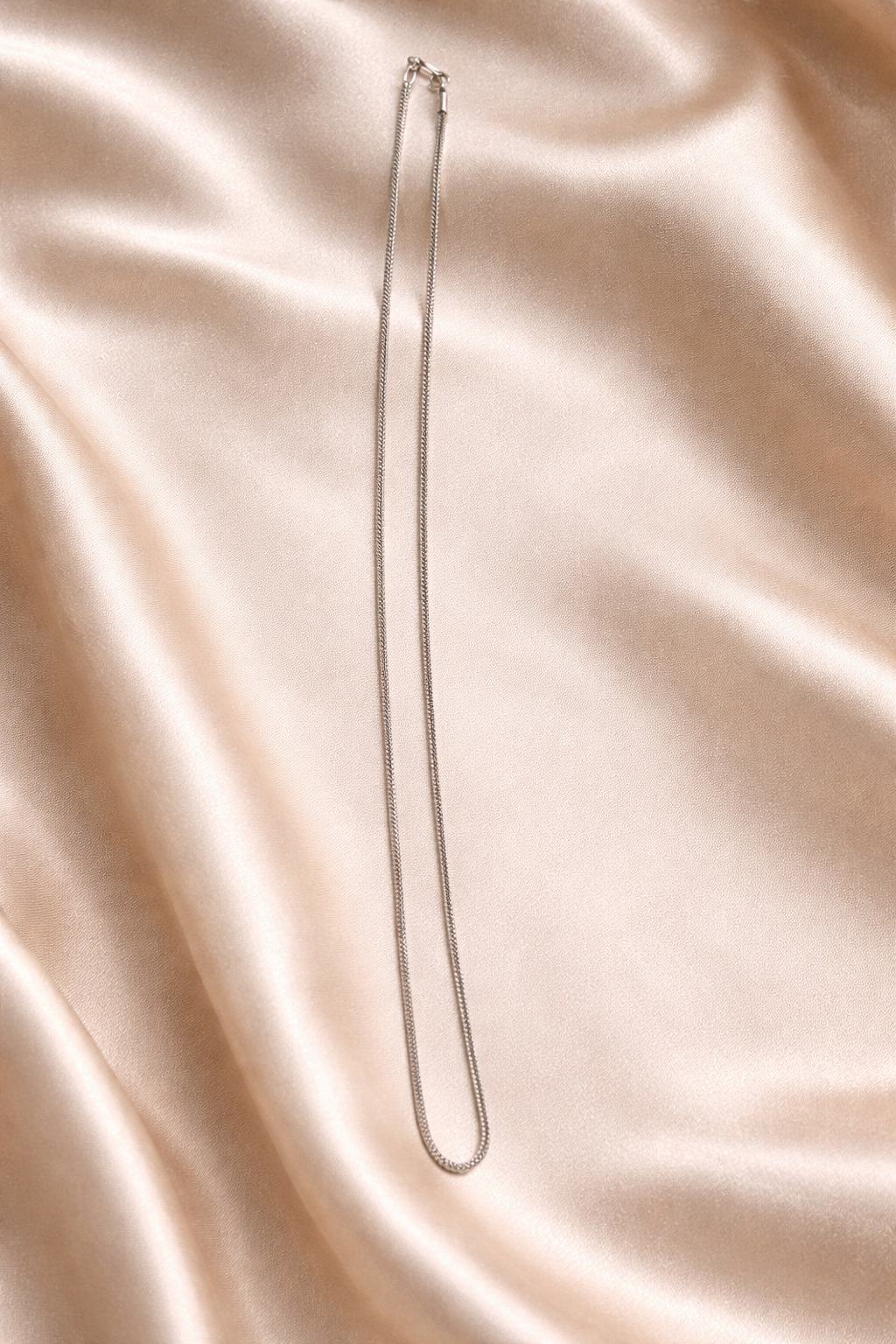 Sleek Line Chain - Miora