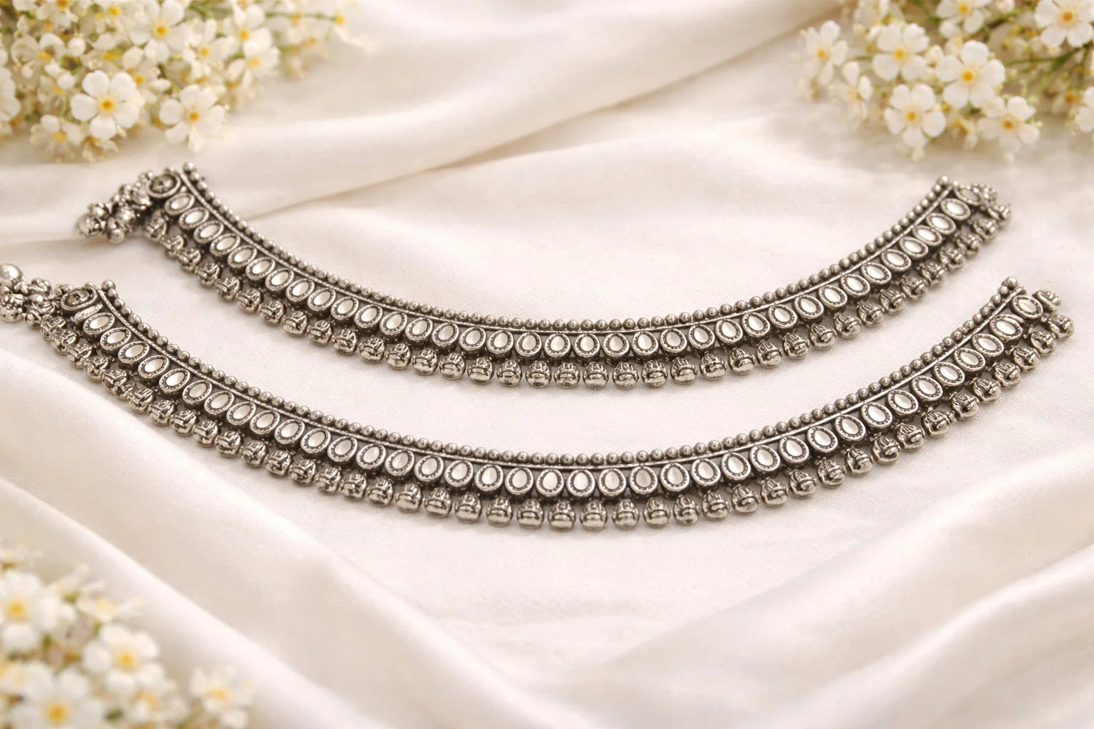 Vidya Oxidized Anklet