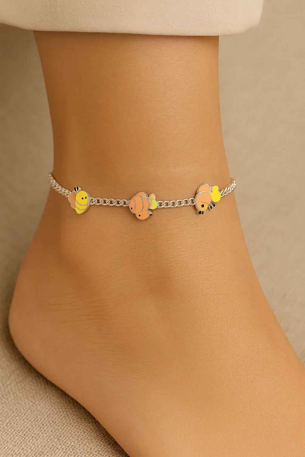 Cute Bee Charm Anklet