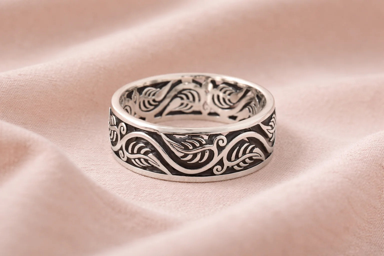 Oxidised Leaf Engraved Band Ring