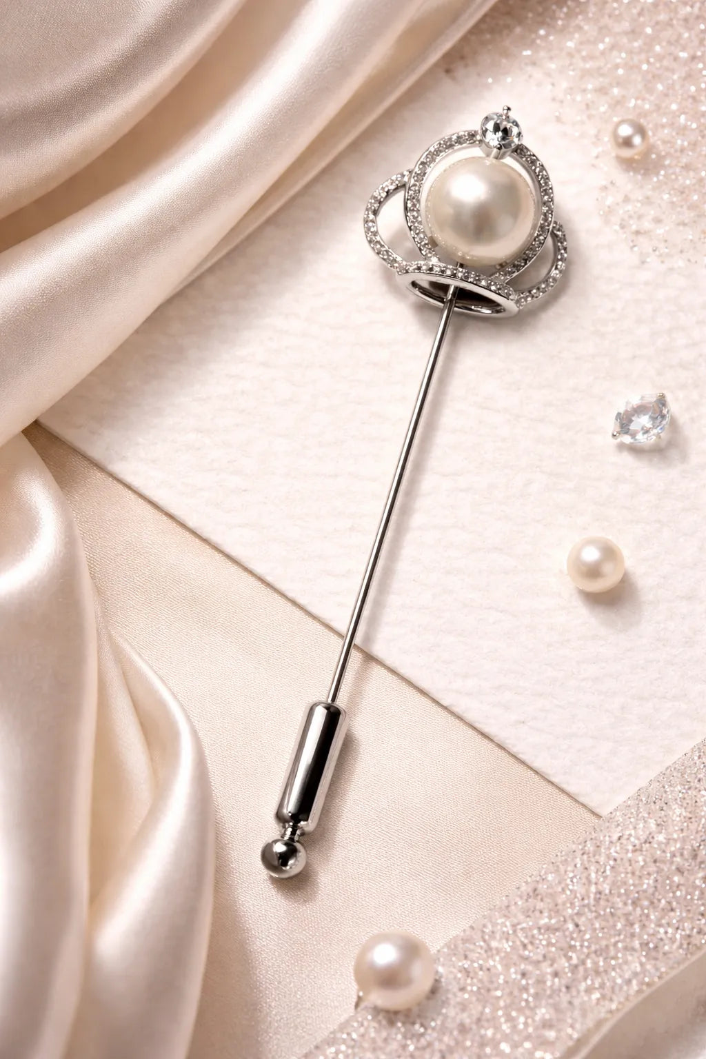Pearl Embrace Lapel Pin