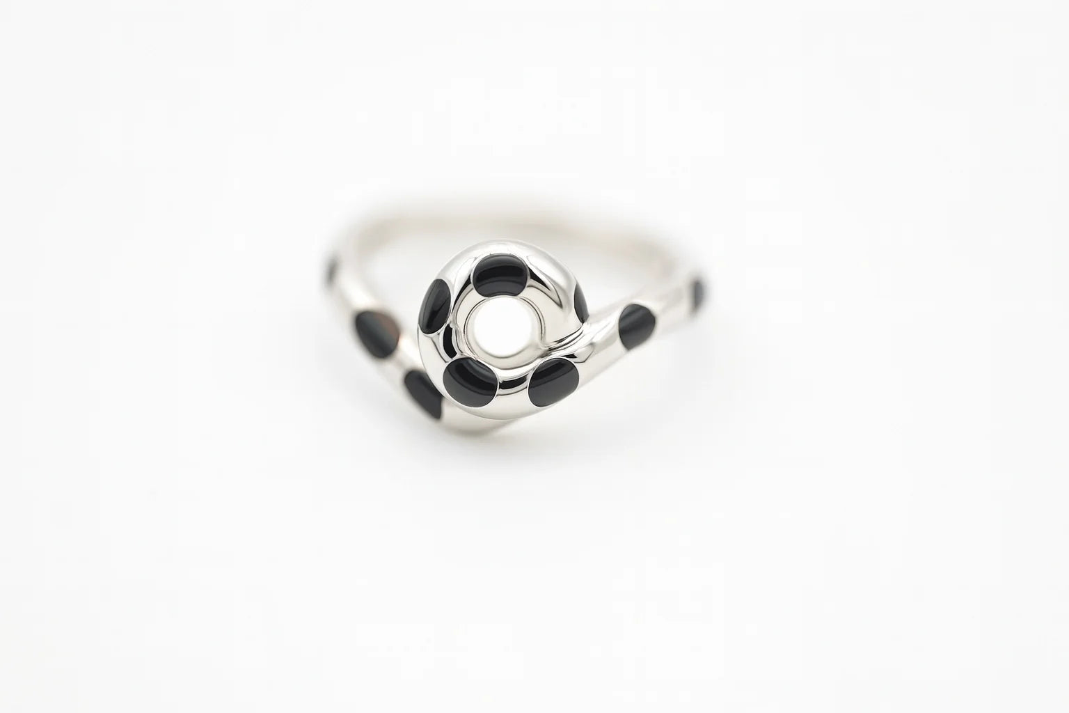 Swirl Loop Ring