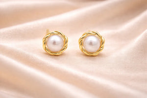 Pearl Knot Studs - Miora