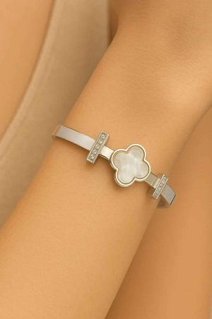 Clover Luxe Bangle