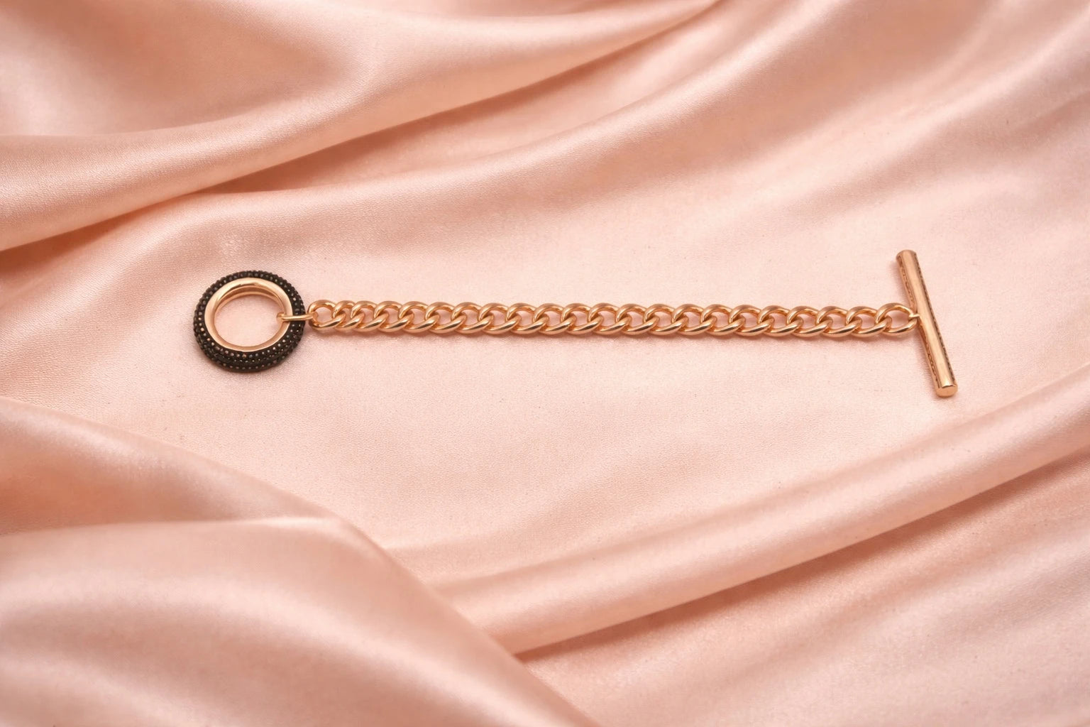 Signature Chain Toggle Bracelet